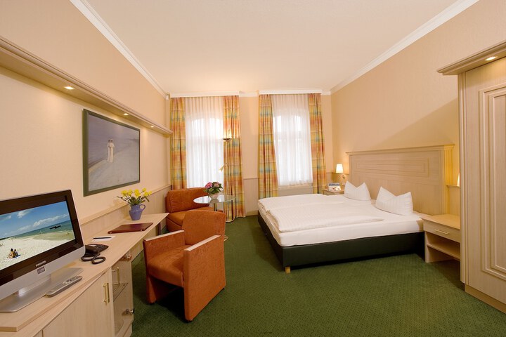 Room 4 of 64