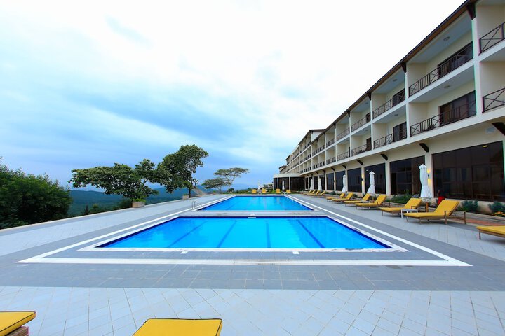 Pool 59 of 120