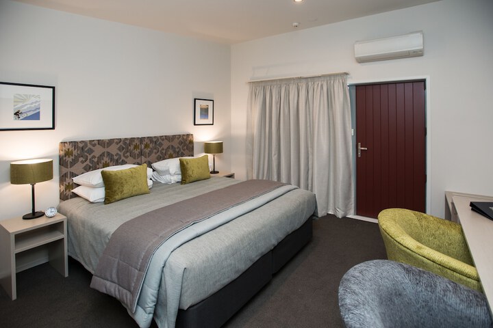 Room 5 of 31