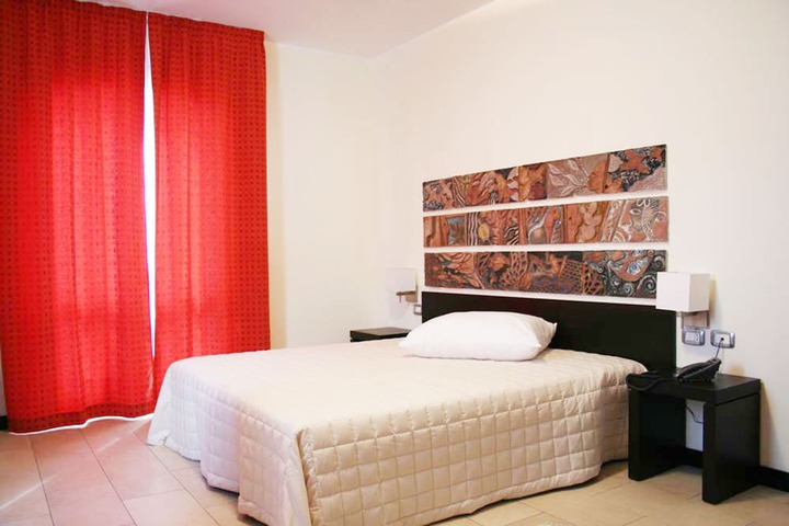 Room 9 of 39