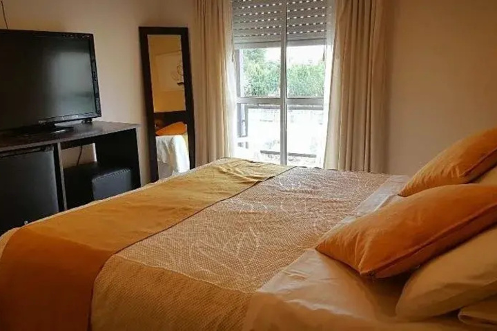 Room 2 of 12