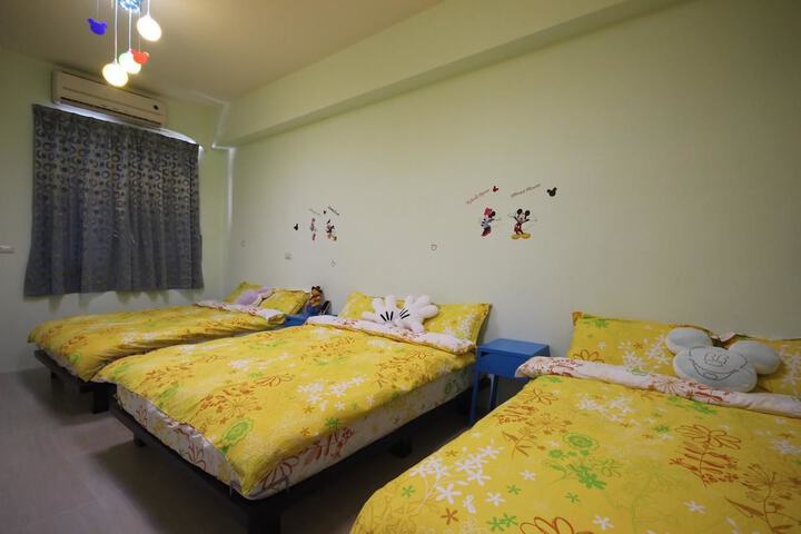 Room 8 of 69