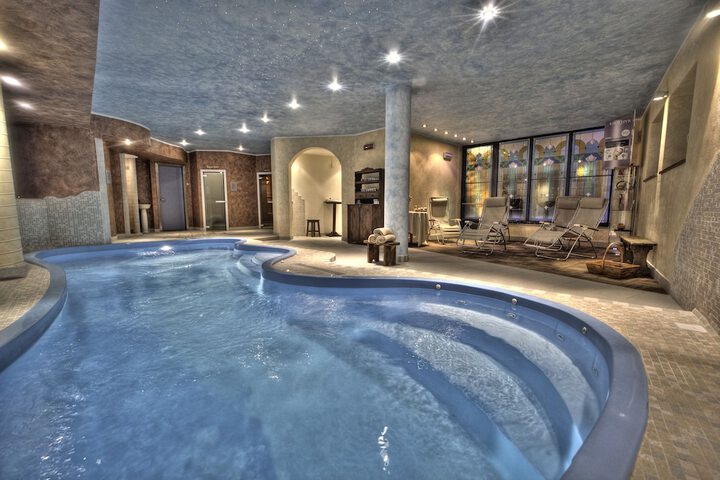 Pools & Facilities