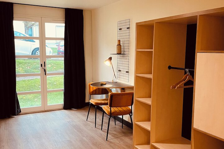 Room 31 of 53