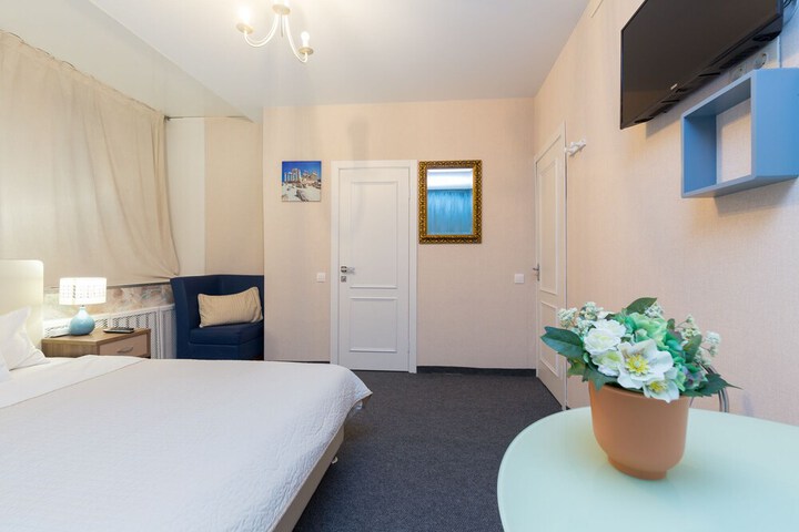 Room 8 of 15