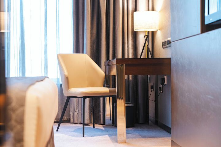 Room 33 of 72