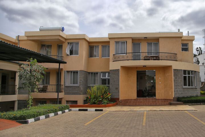 Longview Suites