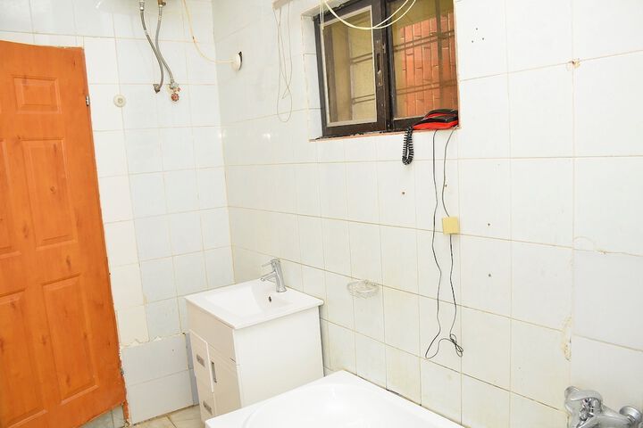Room 60 of 94