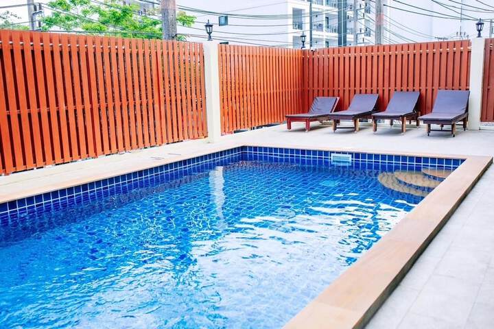Pool 69 of 78