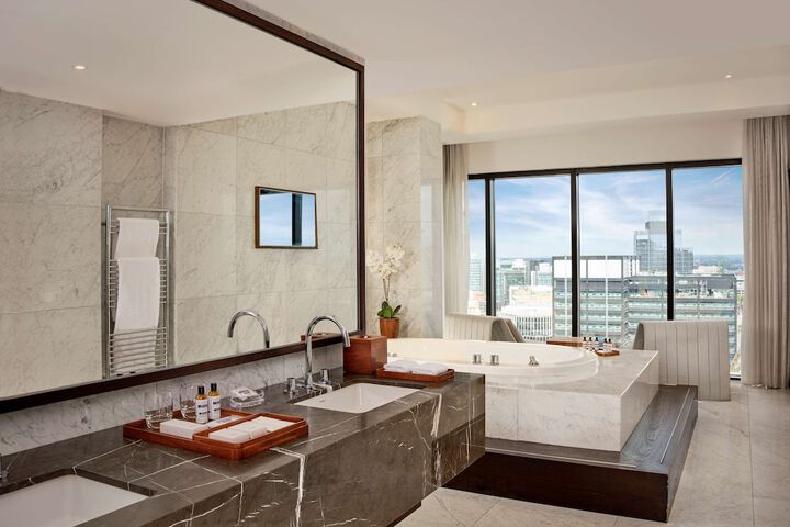Room 49 of 102