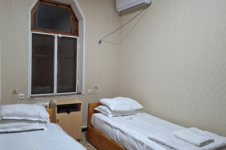 Room 5 of 20
