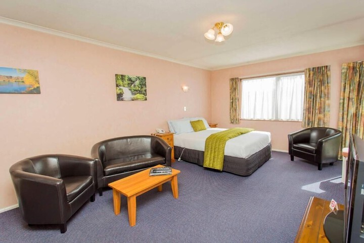 Room 9 of 52