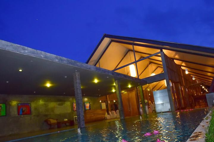 Pool 15 of 39