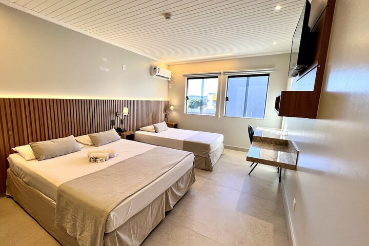 Room 10 of 29