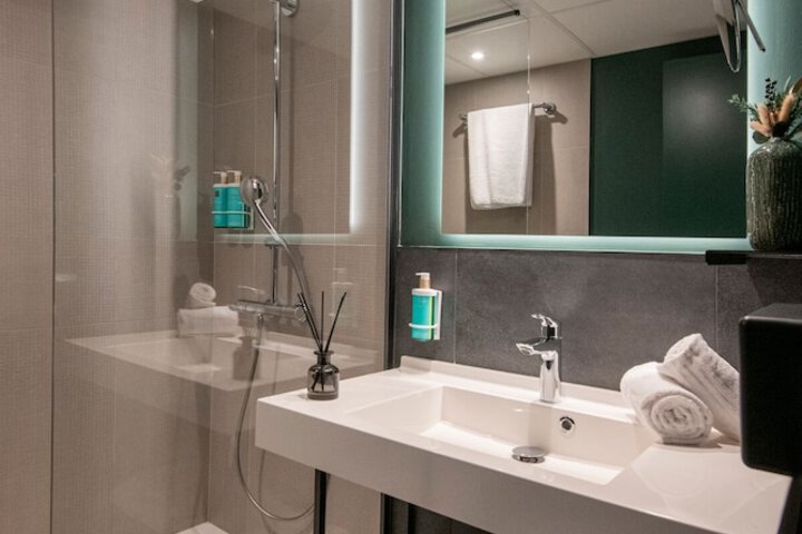 Clean Restrooms