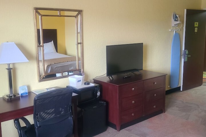 2 Double Beds (11 of 14)