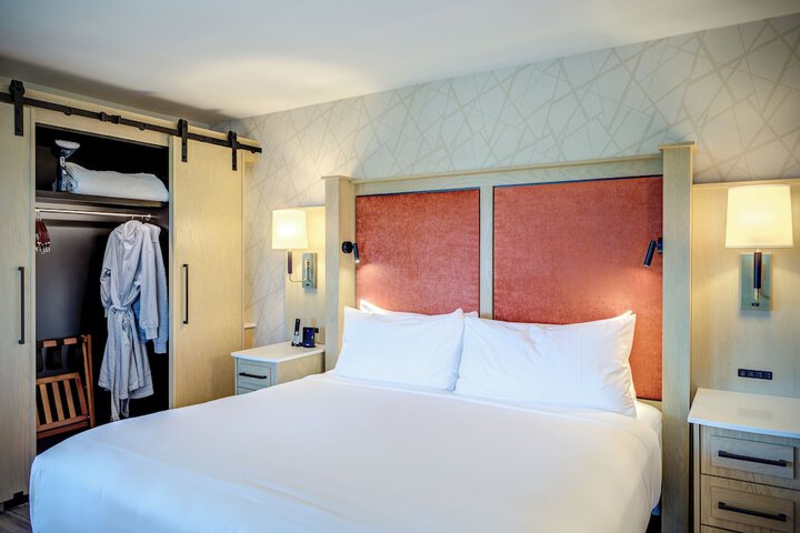 Room 31 of 119
