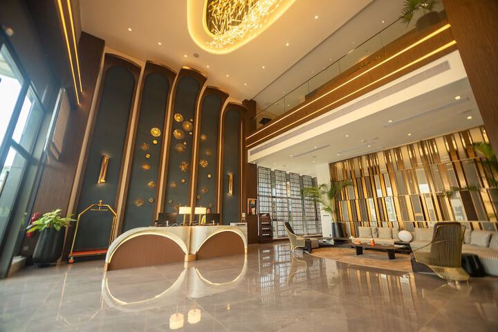 Hotel Interior 5 of 148