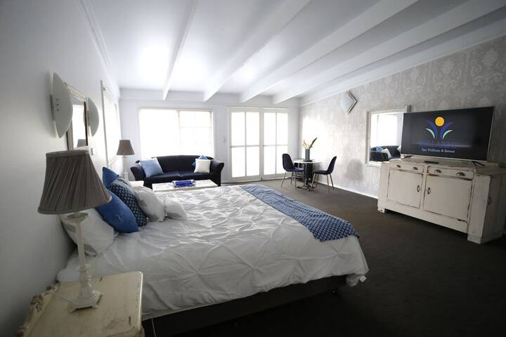 Room 1 of 17