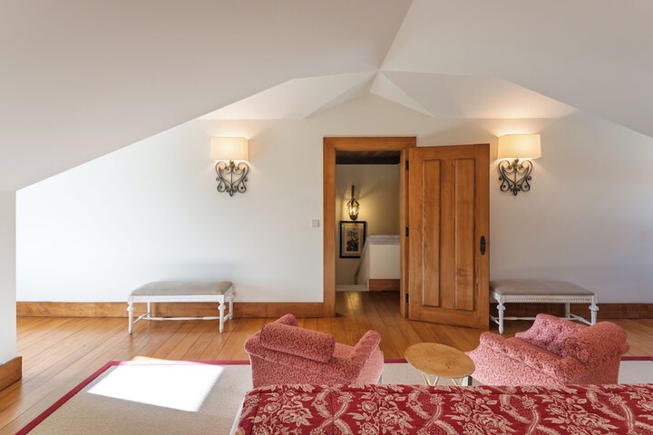Room 35 of 154