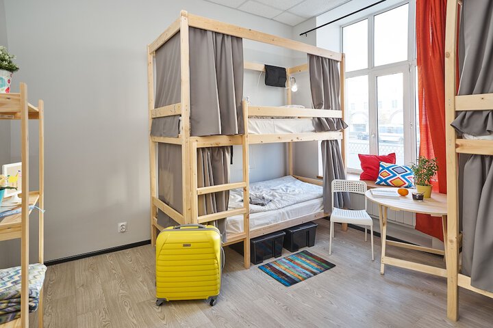 Room 26 of 40