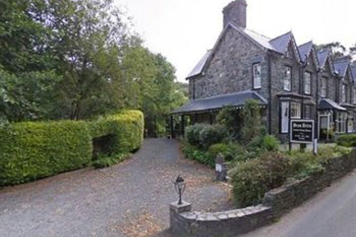 Bryn Artro Country House Hotel