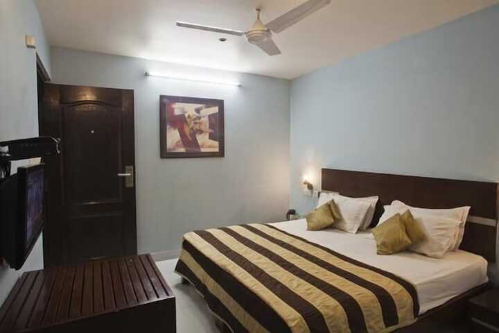 Room 19 of 27