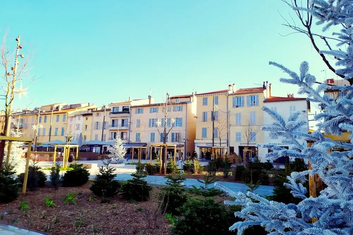 Exterior of 2P Vieil Antibes 5 minutes des plages