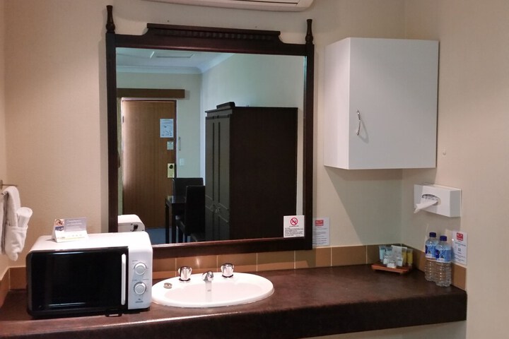 Room 55 of 79