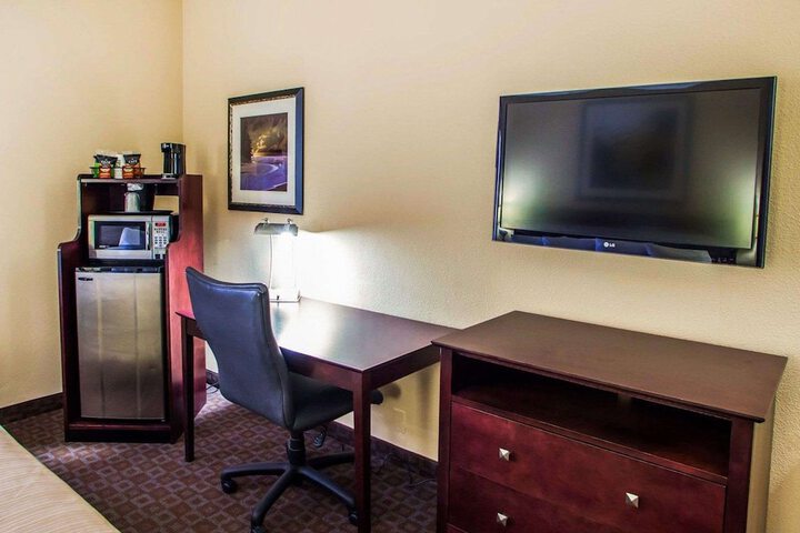 Room 10 of 47
