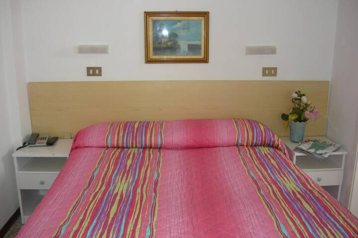 Room 15 of 66