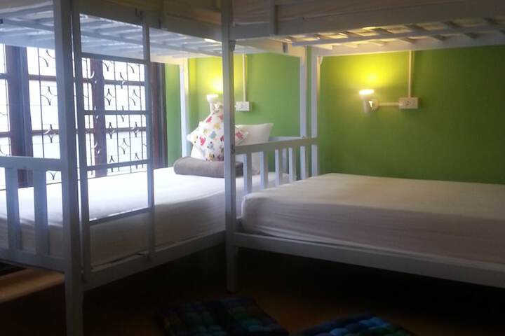 Room 16 of 52