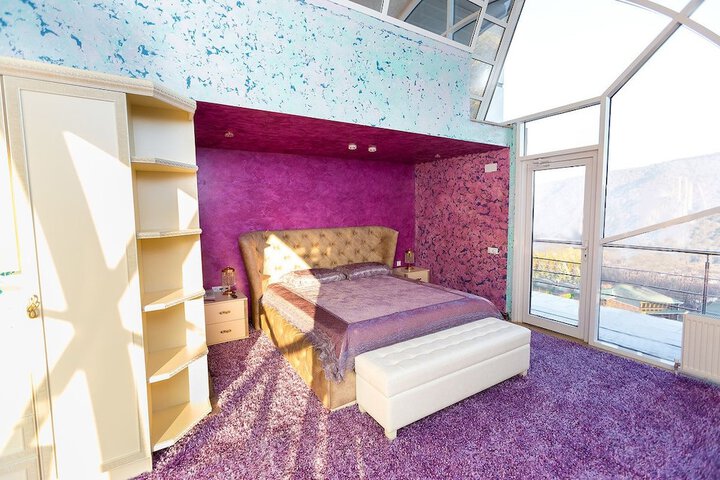 Room 19 of 51