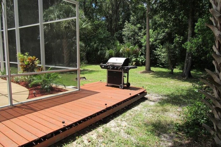 Property Grounds 21 of 23