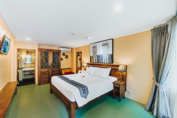 Room 2 of 129