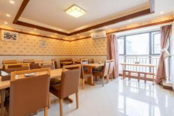 Mingfanju Hotel (Kunming Golden Horse Bijifang Old Street)