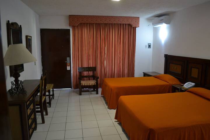 Room 14 of 37
