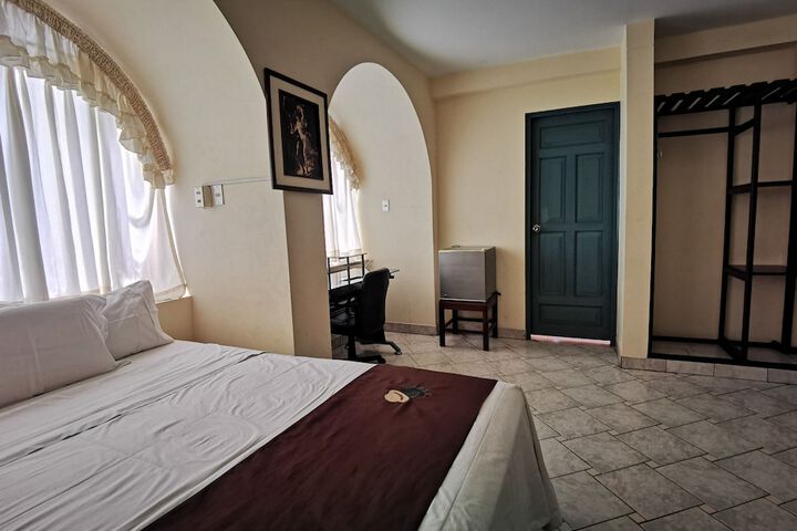 Room 10 of 23