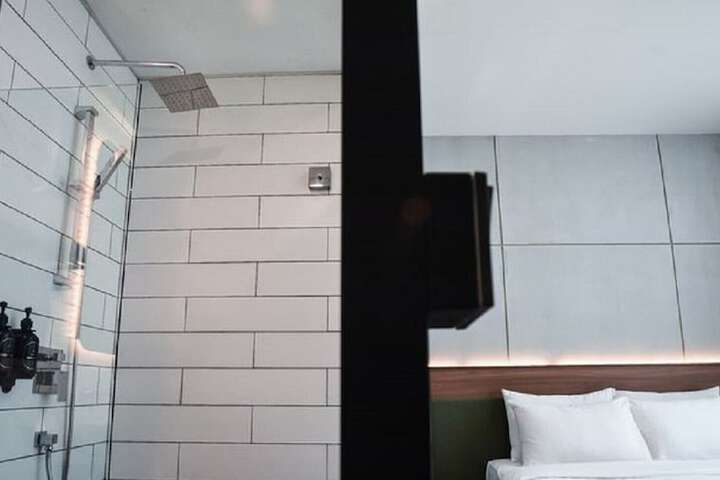 Room 40 of 101