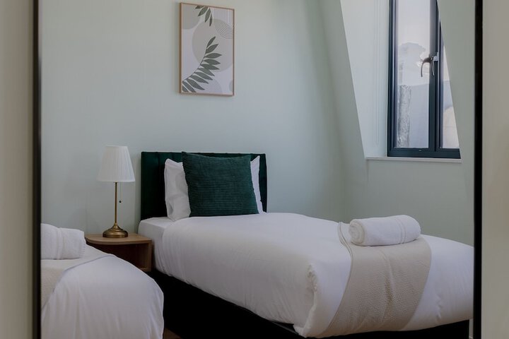 Room 14 of 50
