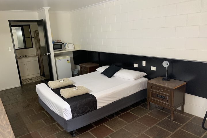Room 21 of 85