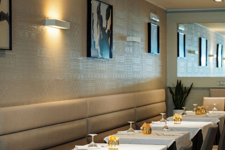 Dining 57 of 81