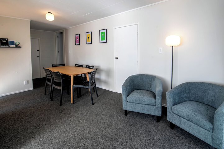 Room 59 of 108