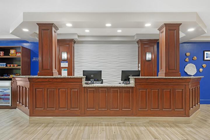 Hotel Lobby