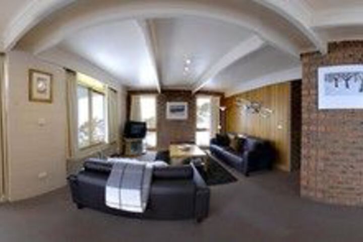 Room 12 of 12