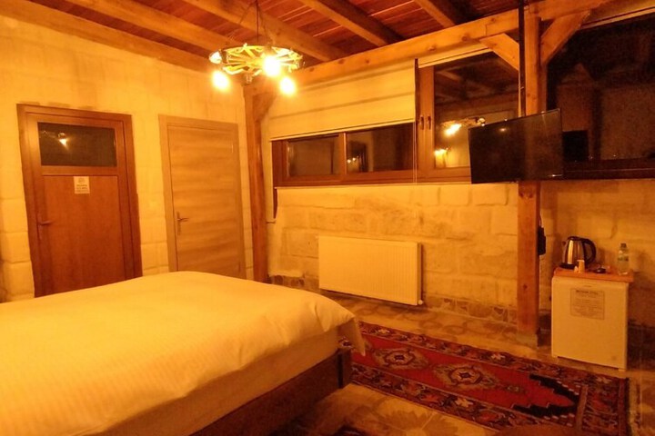 Room 14 of 78