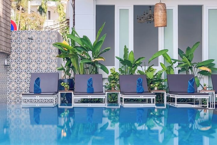 Pool 55 of 79