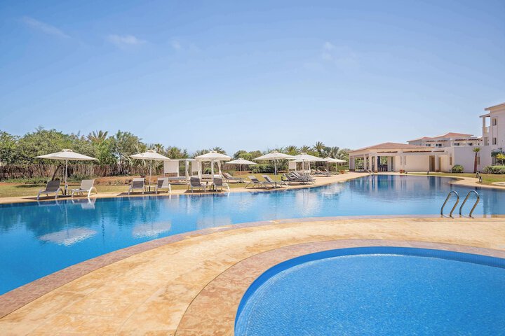 Pool 67 of 102