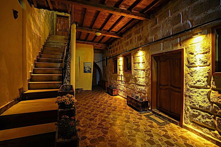 Room 49 of 78