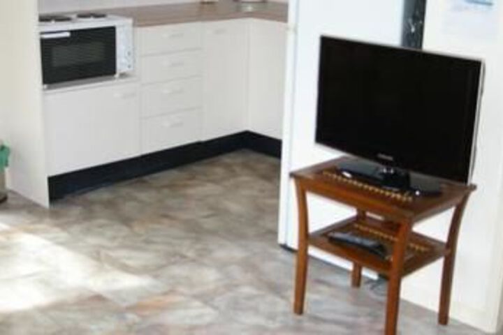 Room 4 of 5